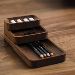 Mini bandeja de madera Oakywood: organizador de escritorio minimalista
