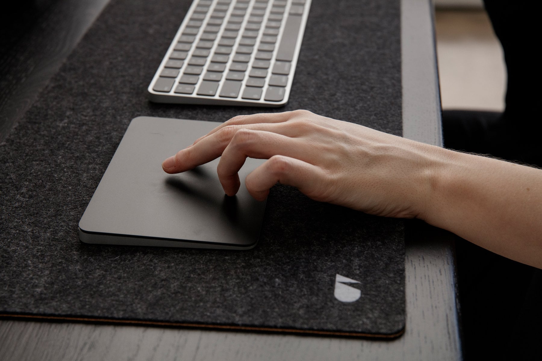 Keyboard pad felt with leather mouse pad