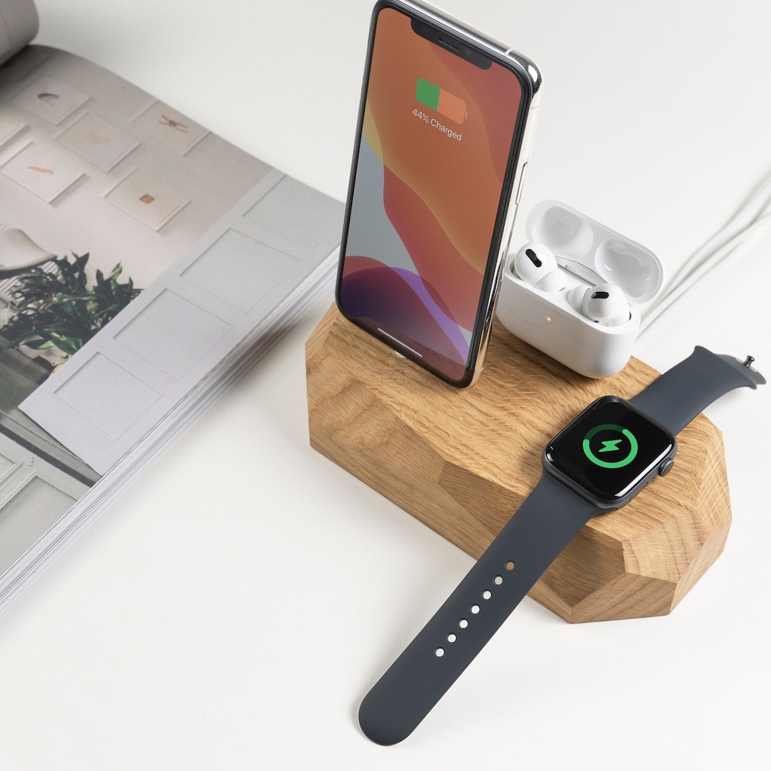 3 in 1 Charger for Iphone, Apple Watch, Airpods Charging Station