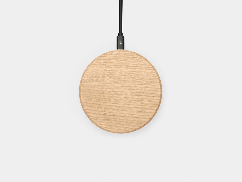 Oakywood Wireless Charging Pad - Thumbnail 3