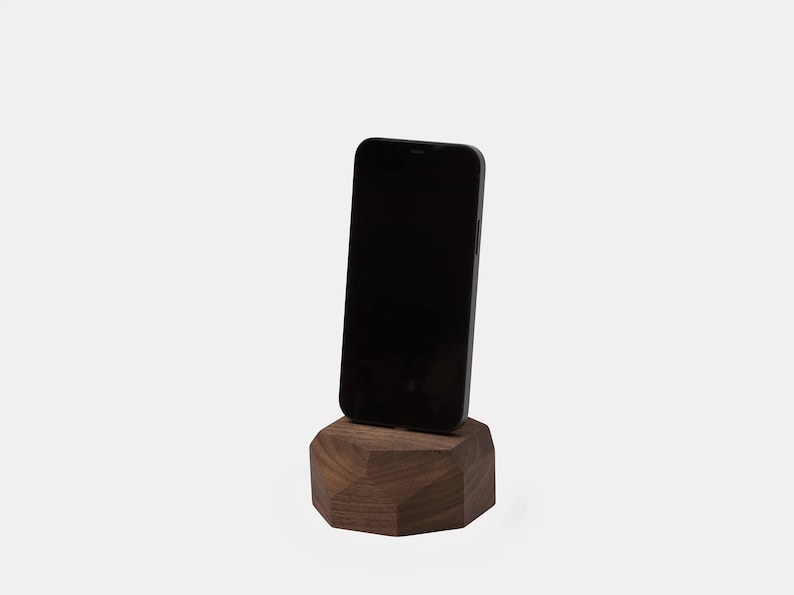 Oakywood Geometric Wood Phone Charging Dock - Thumbnail 5