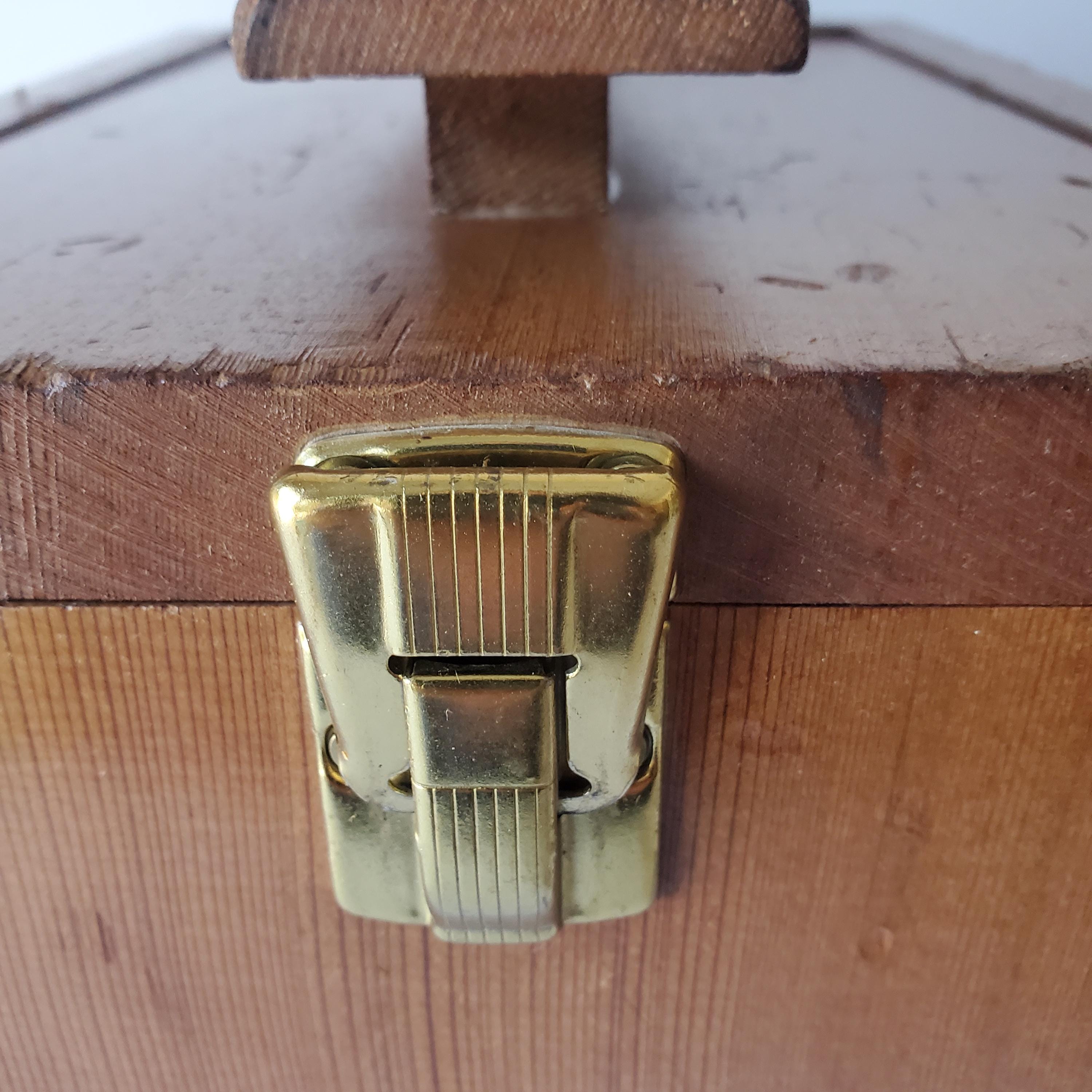Shoe Shine Box Vintage Shoe Shine Kit - Etsy Shoe Shine Box Vintage Shoe Shine Kit - Etsy