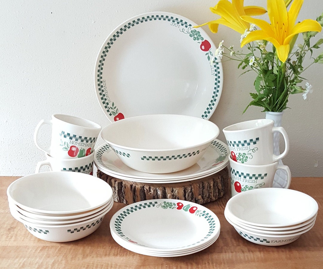 Vintage Corelle Farm Fresh Dinnerware: 21 Piece Set for Guests