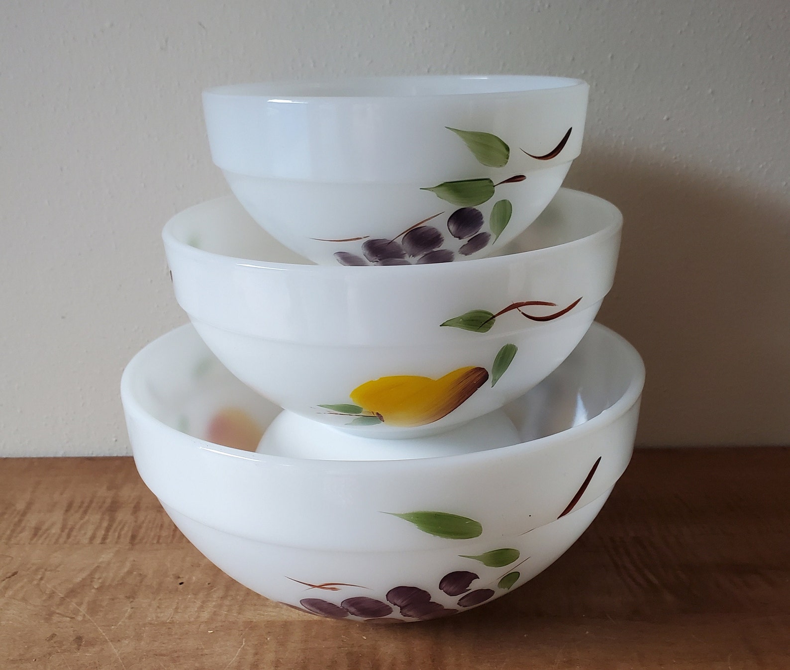 Vintage Fire King Bowls Fire King Fruit Gay Fad Mixing Bowls Etsy