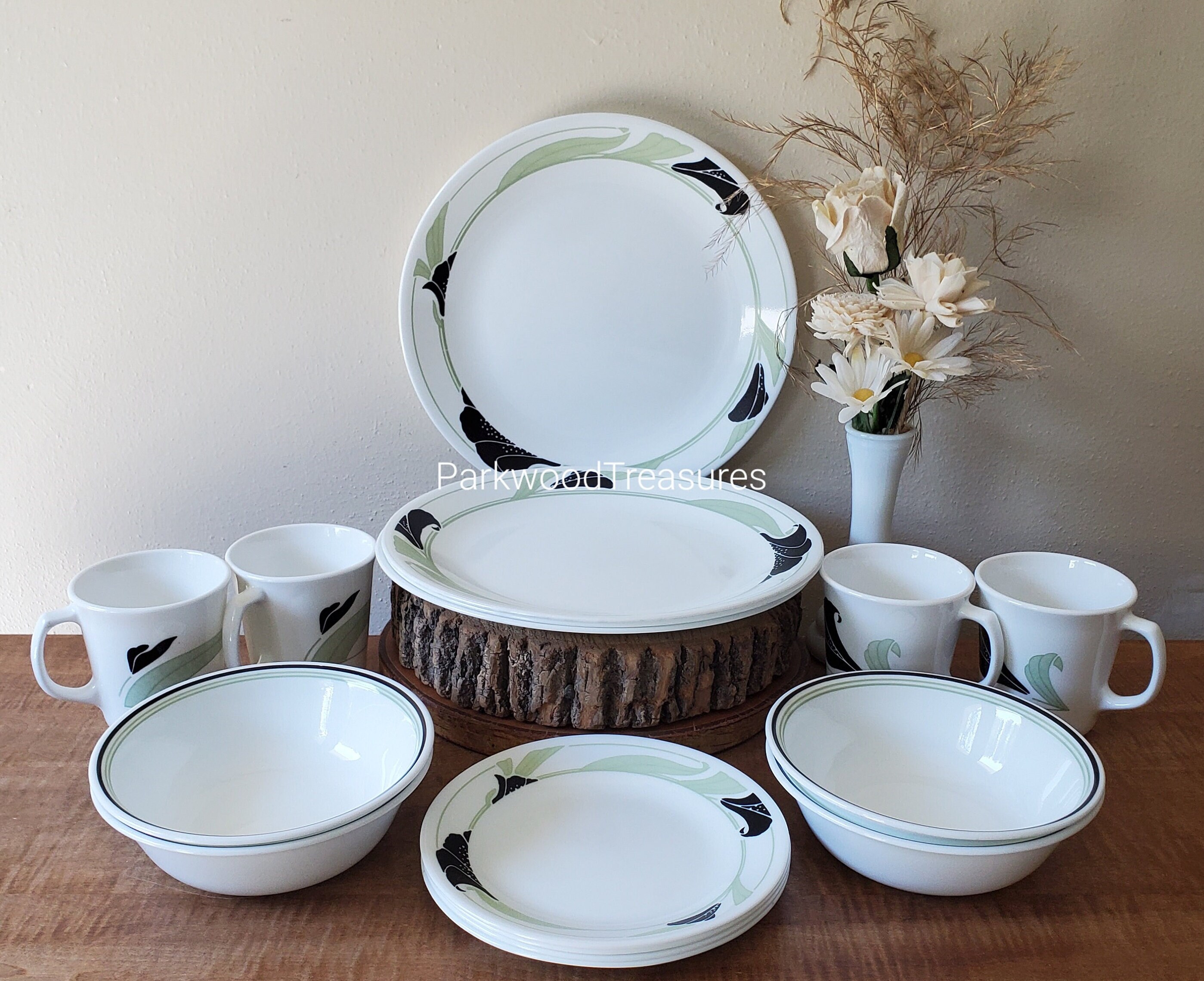 Vintage Corelle Black Orchid Dinnerware 16 Piece Set for 4