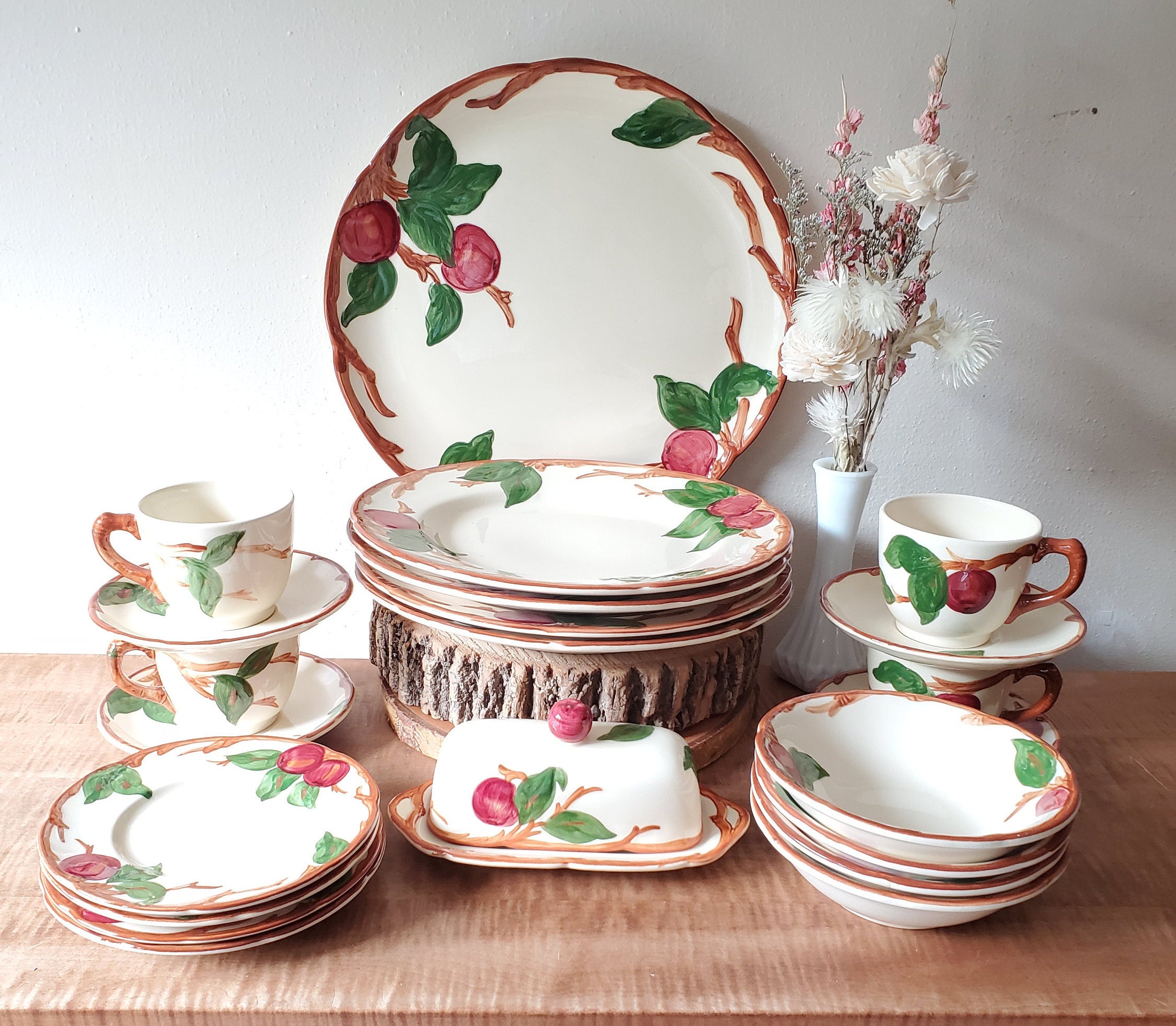 Vintage Franciscan Apple Dinnerware 23 Piece Set for 4 California