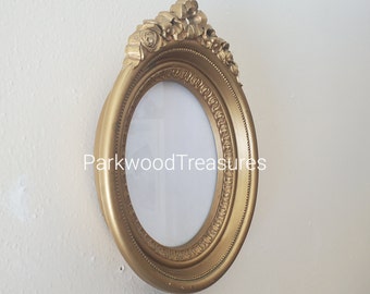 Vintage Oval Gold Photo Frame 4x5  /details in description