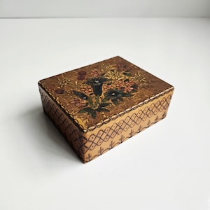 Antique Wien Pyrography Trinket Box: Hand-Painted Floral Folk Art  /details in description