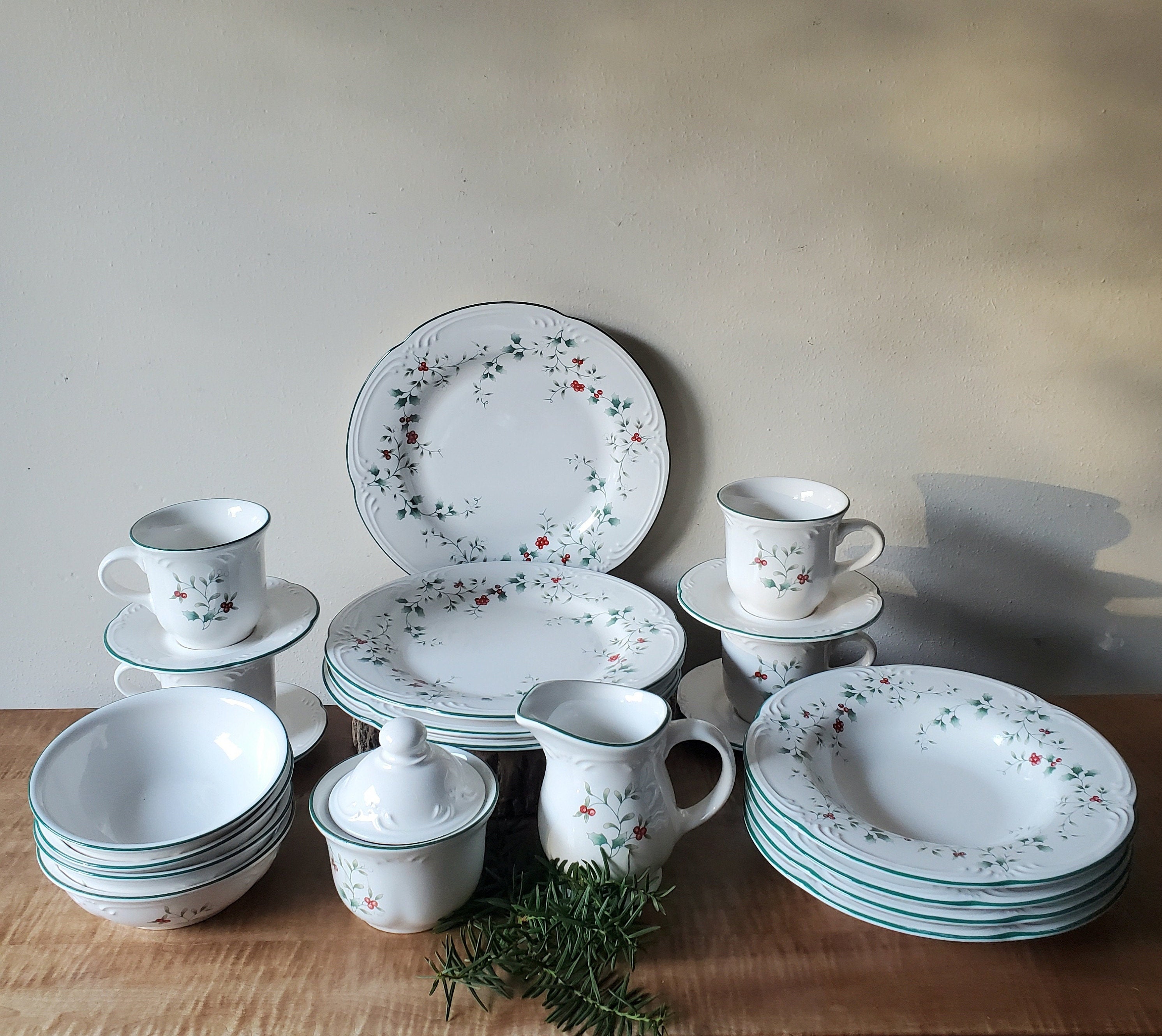 Pfaltzgraff dinner plates top