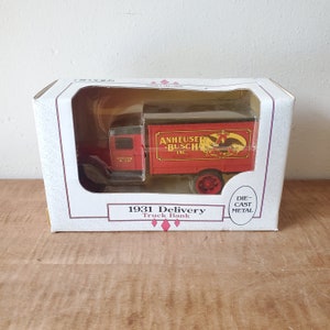 Vintage ERTL Toy Truck Bank, Anheuser Busch Budweiser 1931 Delivery Truck, Adult collectable Trucks