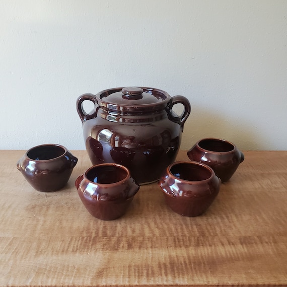 Pot de haricots en céramique vintage et 4 bols marqués USA -  Canada