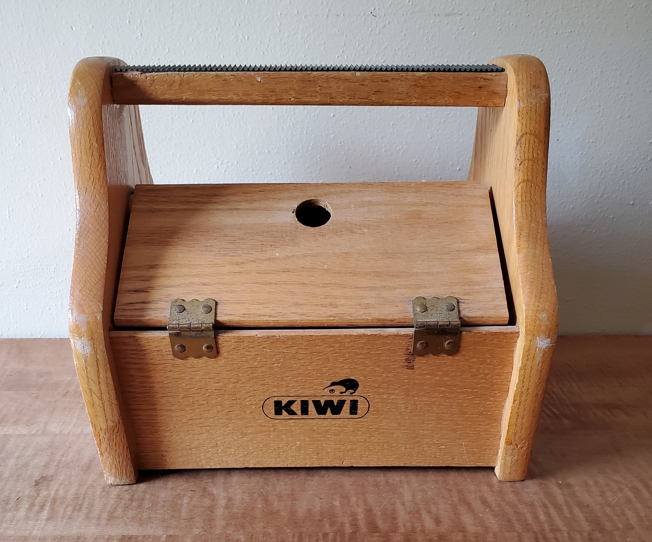 Vintage Kiwi Shoe Shine Box #155591