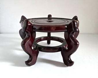 Chinoiserie wood plant stand fits up to 8" pot