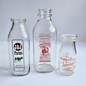 glass milk bottles (Straus, Johnson&#39;s, Oak Park, J&J) Lot of 3