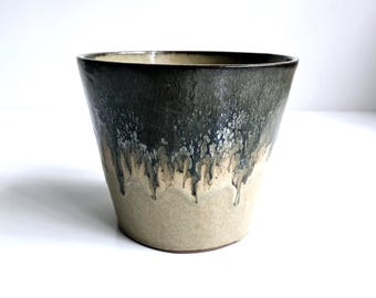 Terracotta 7" flower pot metallic Gray/Black Sand glazing