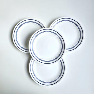 Corelle Classic Cafe Original Blue 4 lunch plates