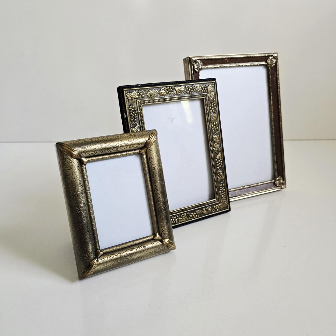 Vintage Gold Tone Photo Frames - Mixed Size Tabletop Frames /details in ...