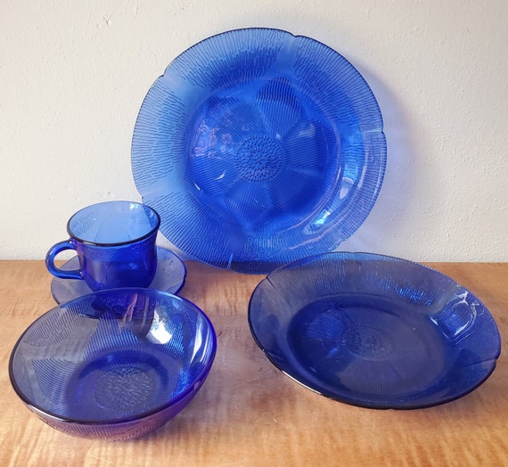 Forte Crisa Sunflower Cobalt Blue Dinnerware Set 20 Piece Service