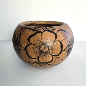 vintage El Palomar  8" stoneware pot by Ken Edwards, Mexico: handmade pottery