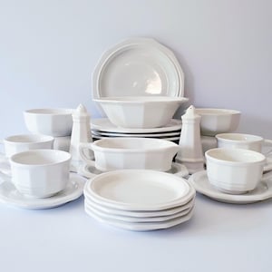 Vintage Pfaltzgraff Heritage Dinnerware 26 Piece Set for 4