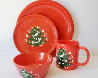16 Piece Vintage Waechtersbach Red Christmas Tree Ceramic