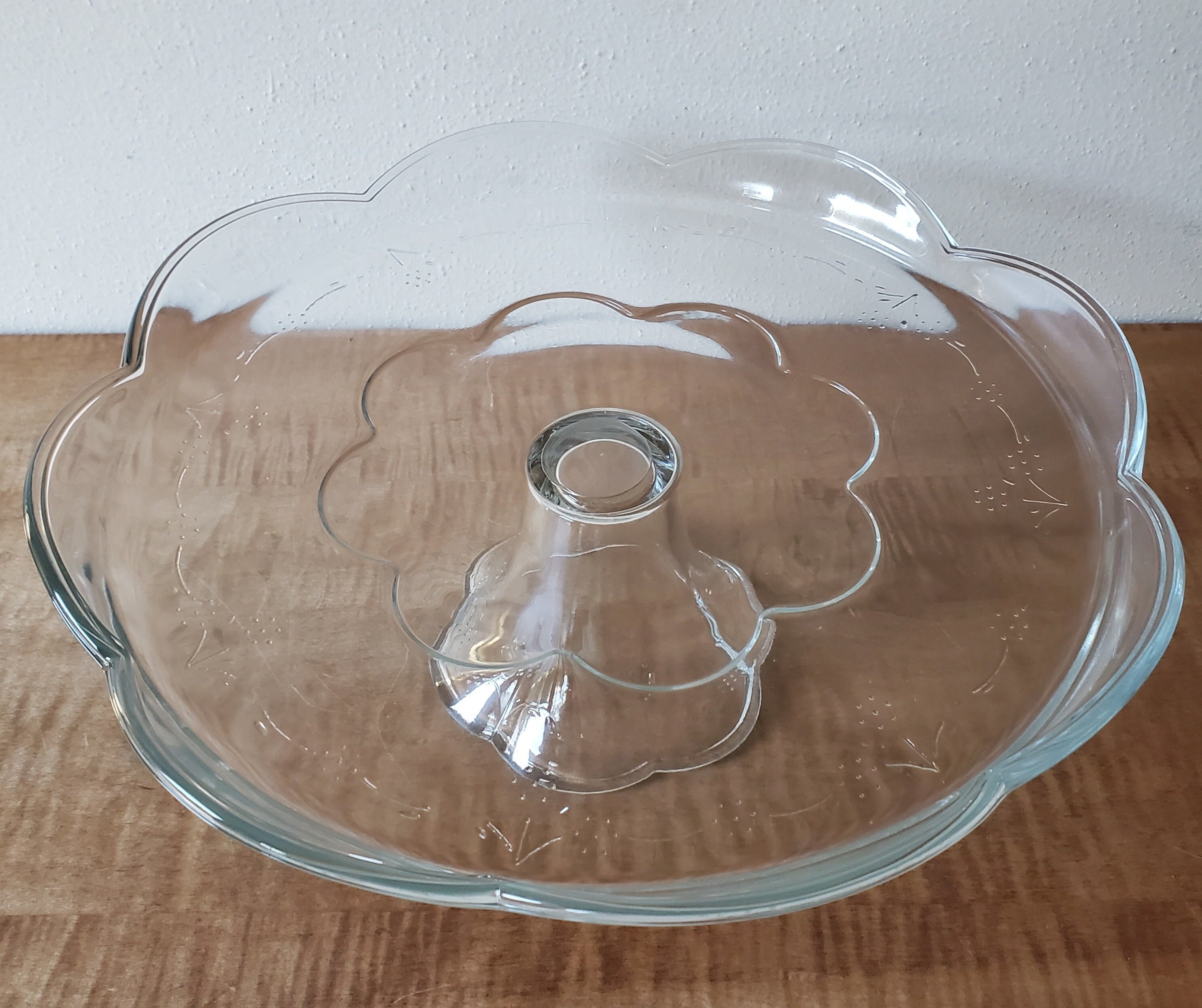 Vintage Pedestal Glass Cake Stand With Glass Dome Etsy Canada