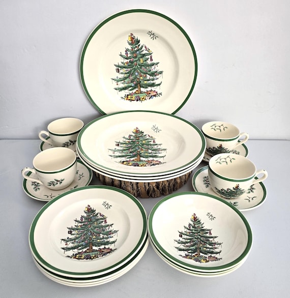 Spode Christmas Tree Dinnerware Set  20 Piece Service for Four