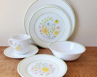 Vintage Corelle Spring Meadow Dinnerware 24 Piece Set for 4 - Etsy