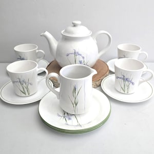 Vintage Corelle Shadow Iris Tea Pot 15 Piece Set