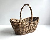 17" vintage wicker carry basket: woven grapevine