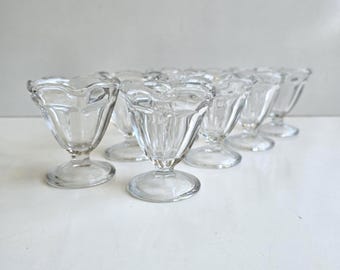 8 vintage sundae dessert bowls: Anchor Hocking ice cream cups