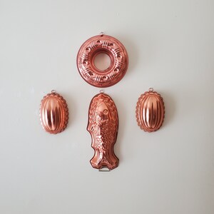 vintage copper jello molds: kitchen wall decor  /details in description