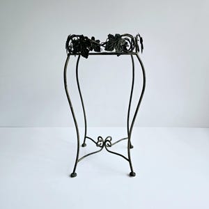21&quot; vintage metal plant stand