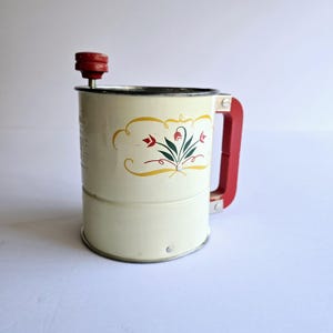 flour sifter vintage Androck triple sifter