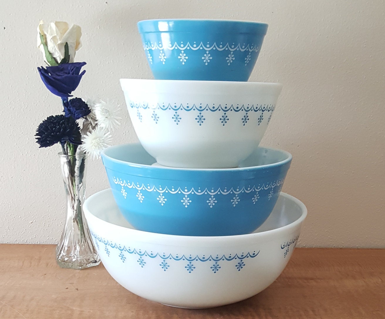 Vintage Pyrex Snowflake Blue Garland Mixing Bowls Snowflake Blue