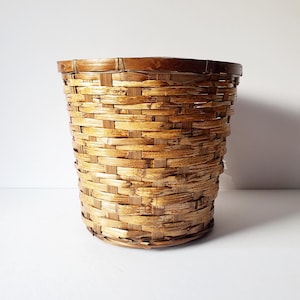 wicker wastebasket 9 1/2&quot; vintage woven rattan trash can