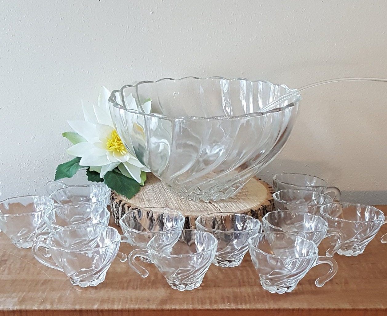 Kitchen & Dining Home & Living Hazel Atlas Colonial Swirl Shell Punch Bowl Set 6 Quart Bowl with