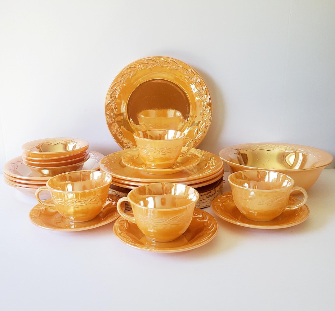 Vintage Fire King Laurel Leaf Lusterware Dinnerware: 21 Piece