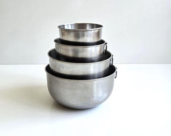 4 vintage stainless steel mixing bowls Regal D Ring Handle Kitchen Prep Smallest Korean