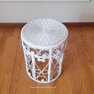 plant stand 26&quot; vintage wicker end table