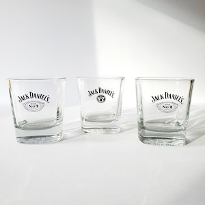 Jack Daniel&#39;s whiskey glasses 3 vintage embossed barglasses