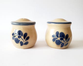 Vintage Pfaltzgraff Folk Art Stoneware Salt & Pepper Shakers