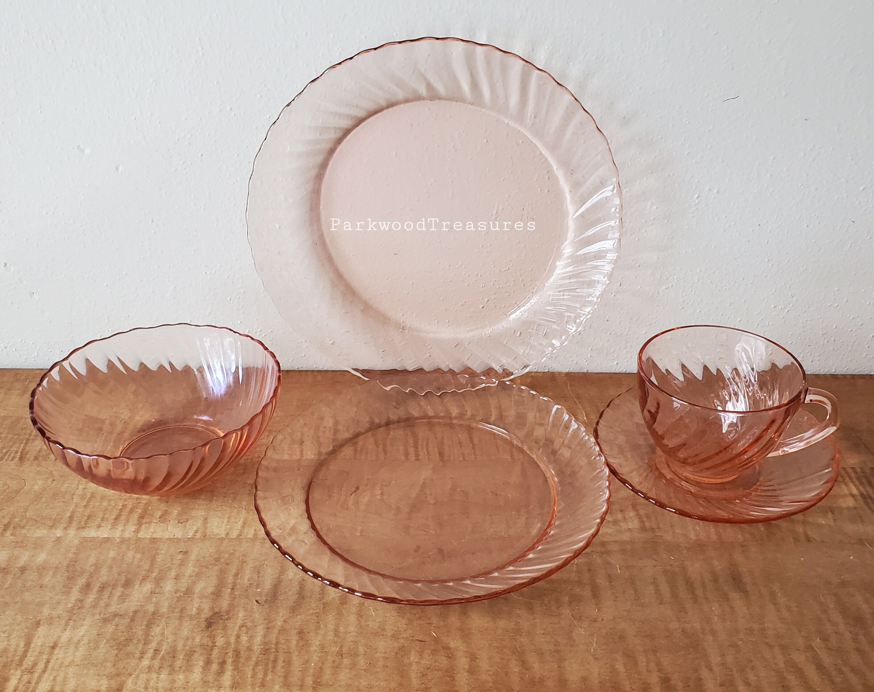 Vintage Arcoroc Rosaline Pink Swirl Dinnerware: 20 Piece Set for 4