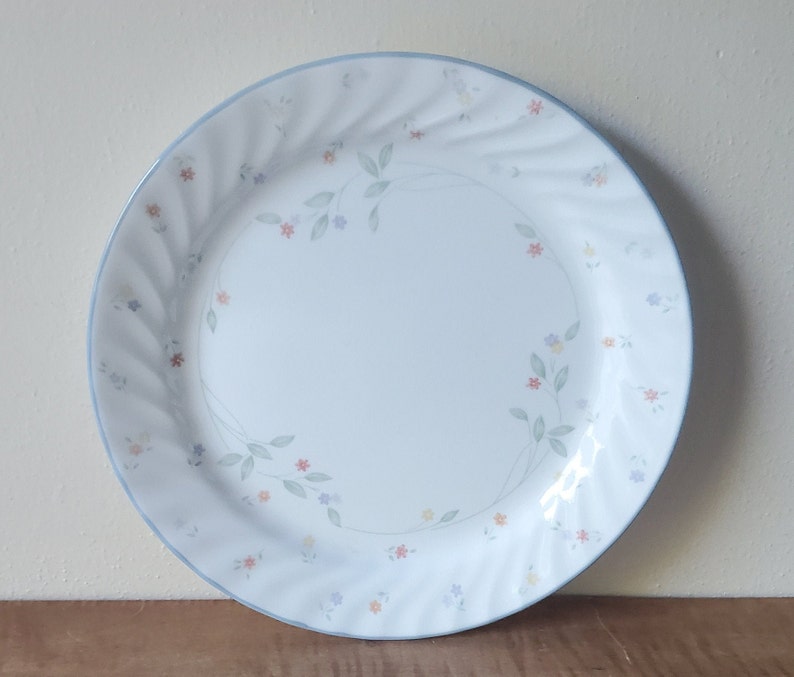 Vintage Corelle English Meadow Dinnerware 21 Piece Set for 4 Etsy