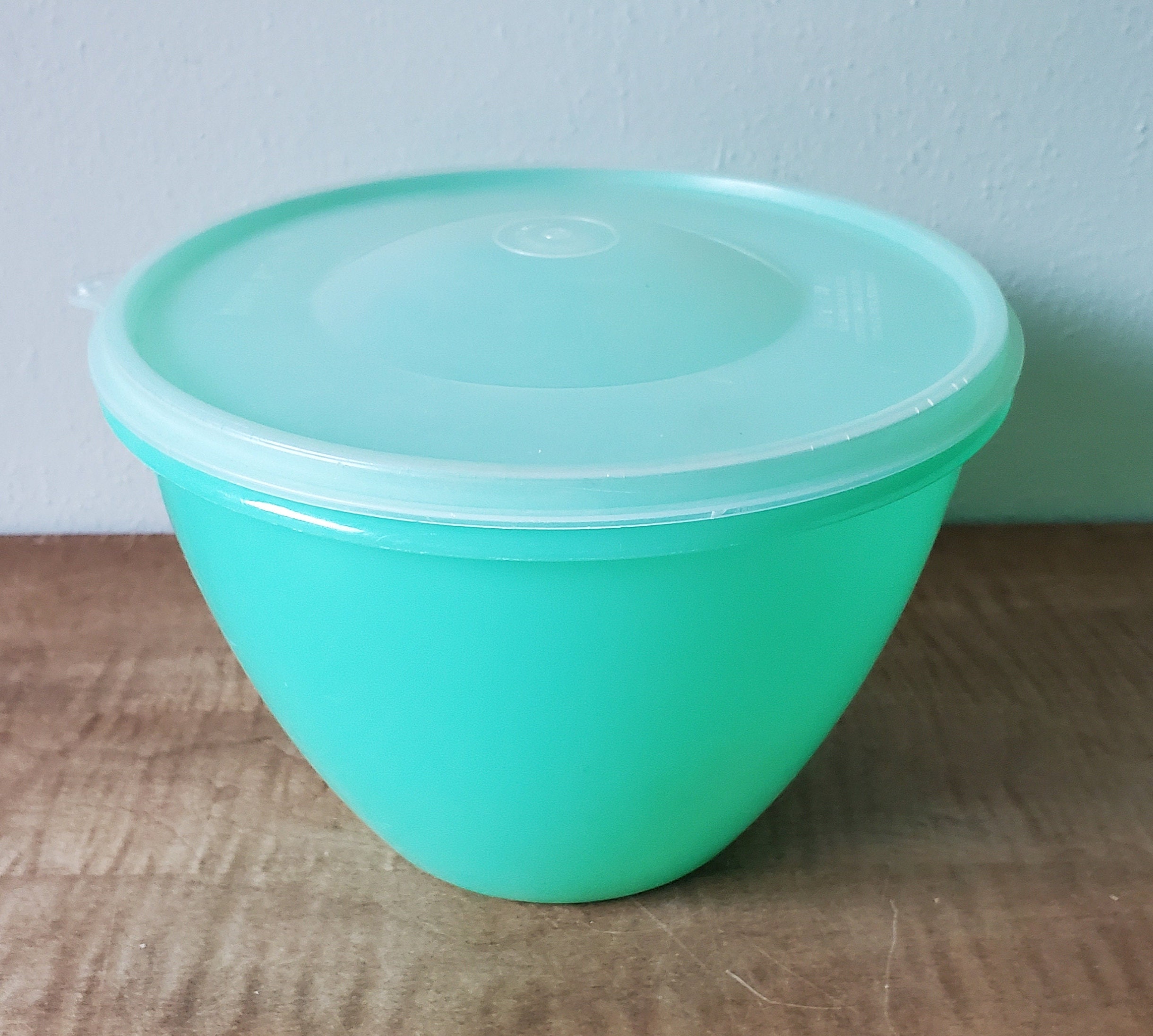 Vintage Tupperware Tall Round Storage Container in Mint Green W Turquoise  Lid, Kitchen Pantry Storage Container 