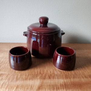 West Bend ceramic bean pot & bowls