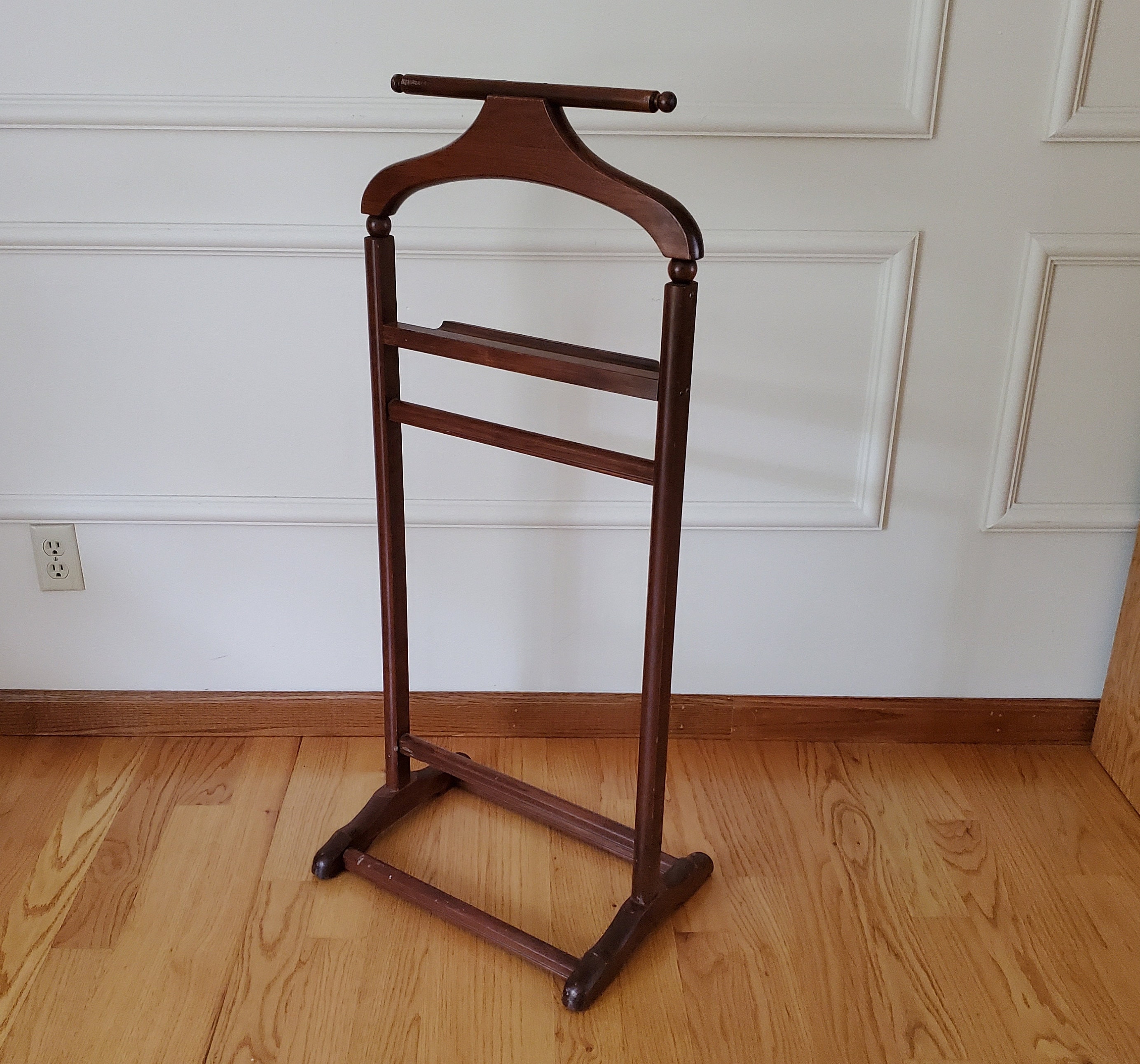 Mid Century Modern Elyco Mens Valet Stand on Casters Made in Italy