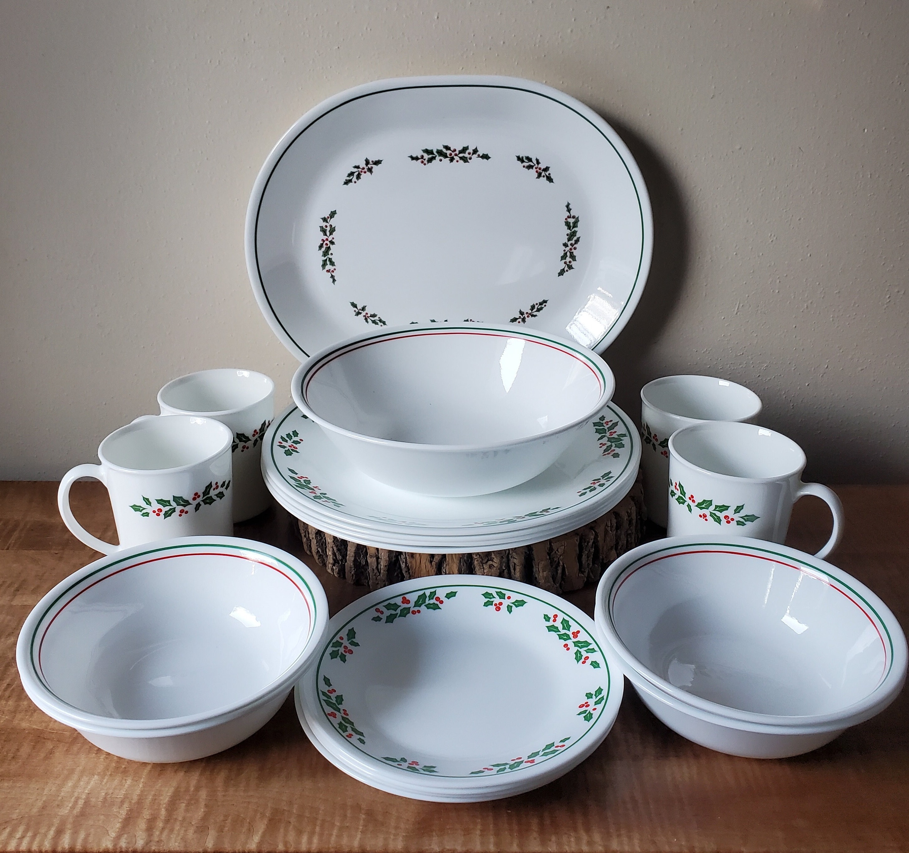 Corelle christmas dinnerware hotsell