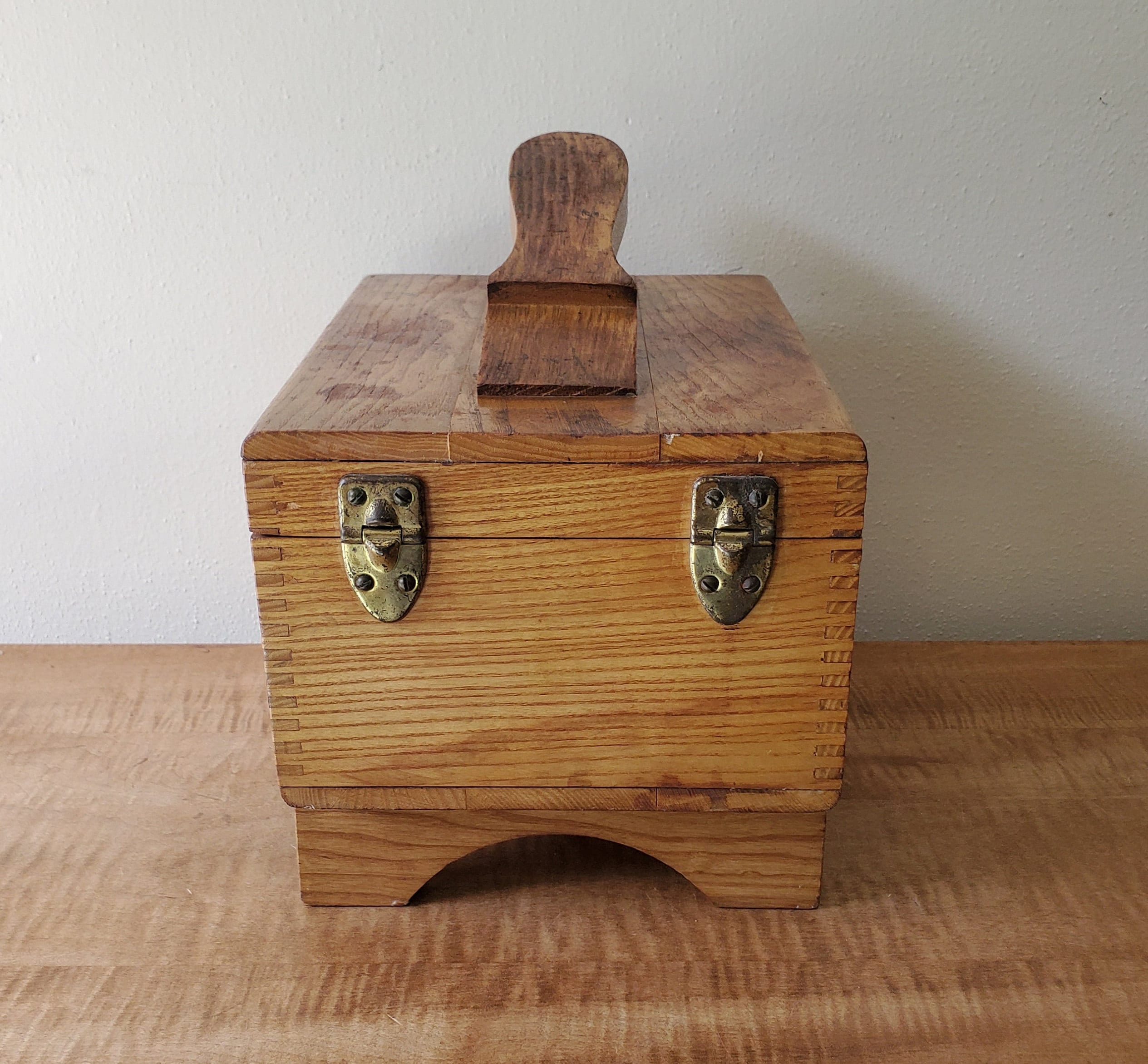 Thrifted Treasures Series Part 8 - Toy Shoe Shine Box — Made on 23rd