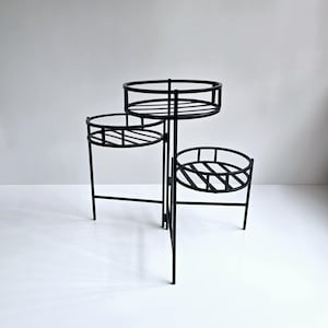 3 pot vintage folding metal plant stand